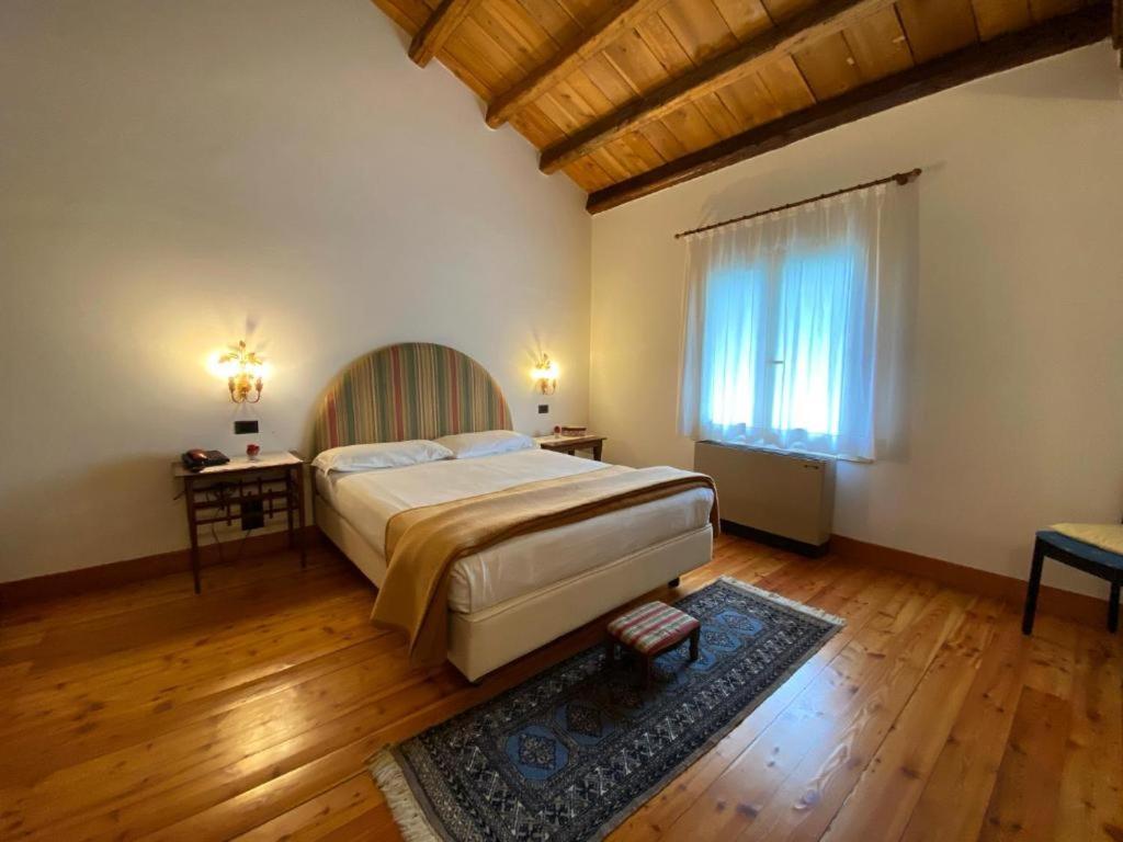 Hotel Villa Ca Damiani Caneva エクステリア 写真